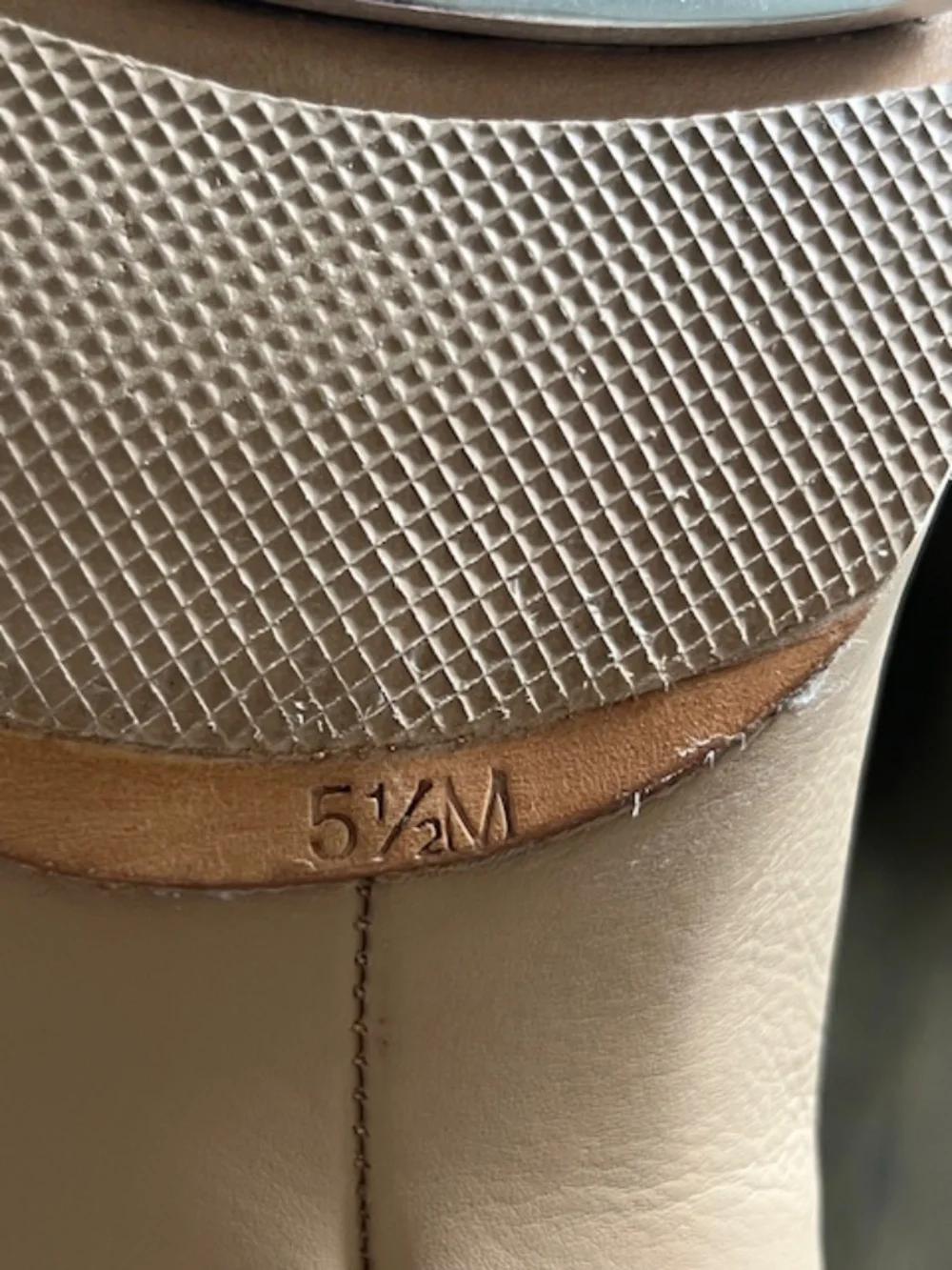 Woman's Bloch Tap- Flex Leather Slip On Tap Dance Shoes Beige | Tan Size 5.5 - Picture 13 of 14